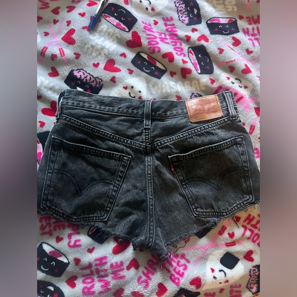 High-Waisted Faded Black Levi Denim Shorts - Picture 2 of 5